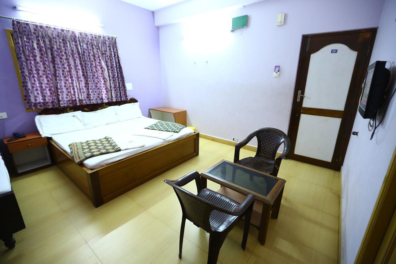 Hotel Abirami Residency Tirukkadaiyur Exterior foto