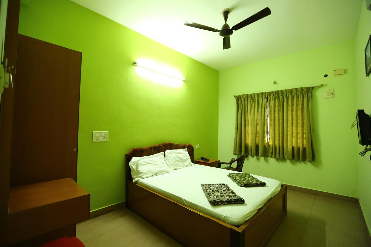 Hotel Abirami Residency Tirukkadaiyur Exterior foto